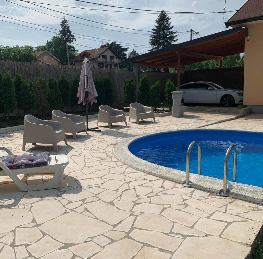 Vila Mika'S Poolhouse Bělehrad Exteriér fotografie