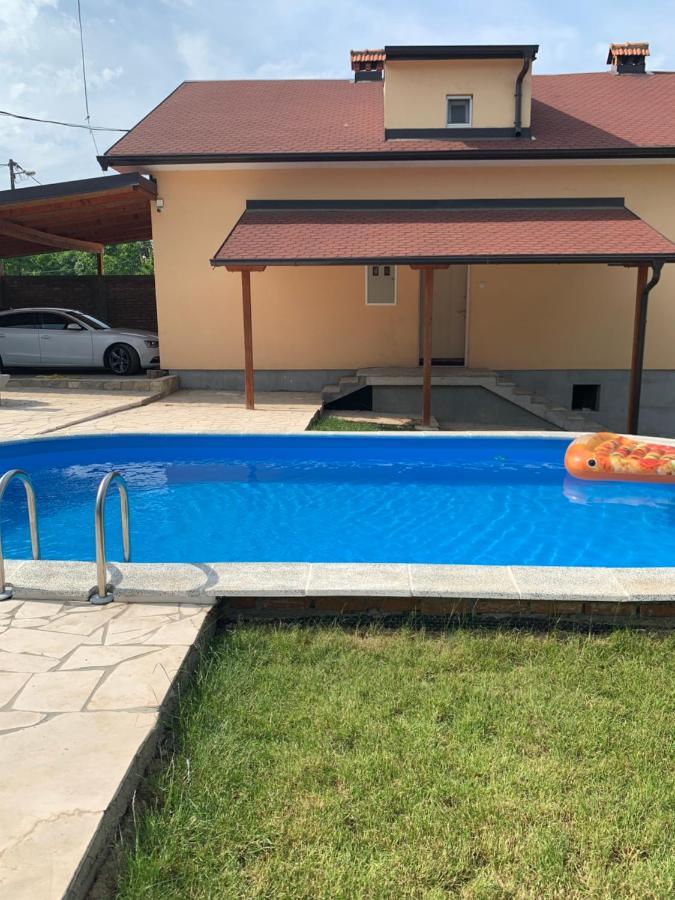 Vila Mika'S Poolhouse Bělehrad Exteriér fotografie